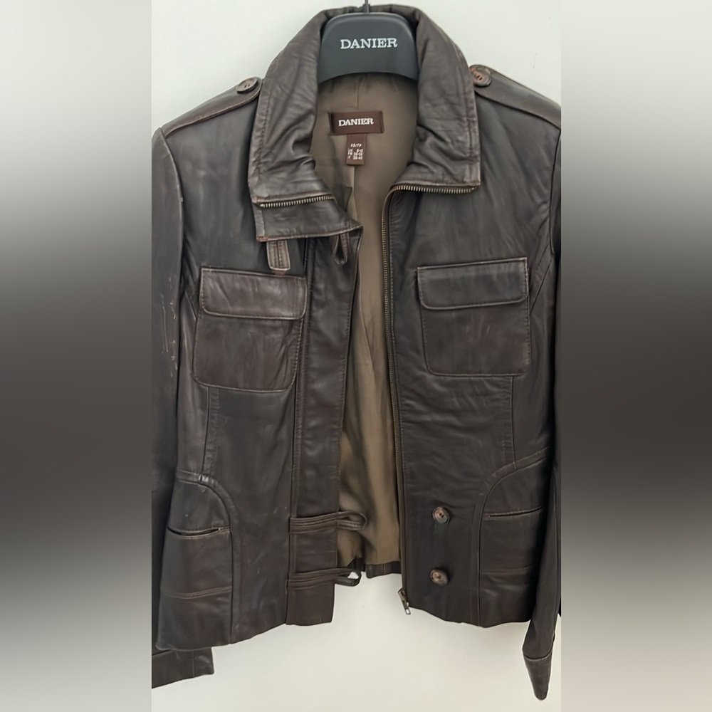 Women’s dark brown leather jacket